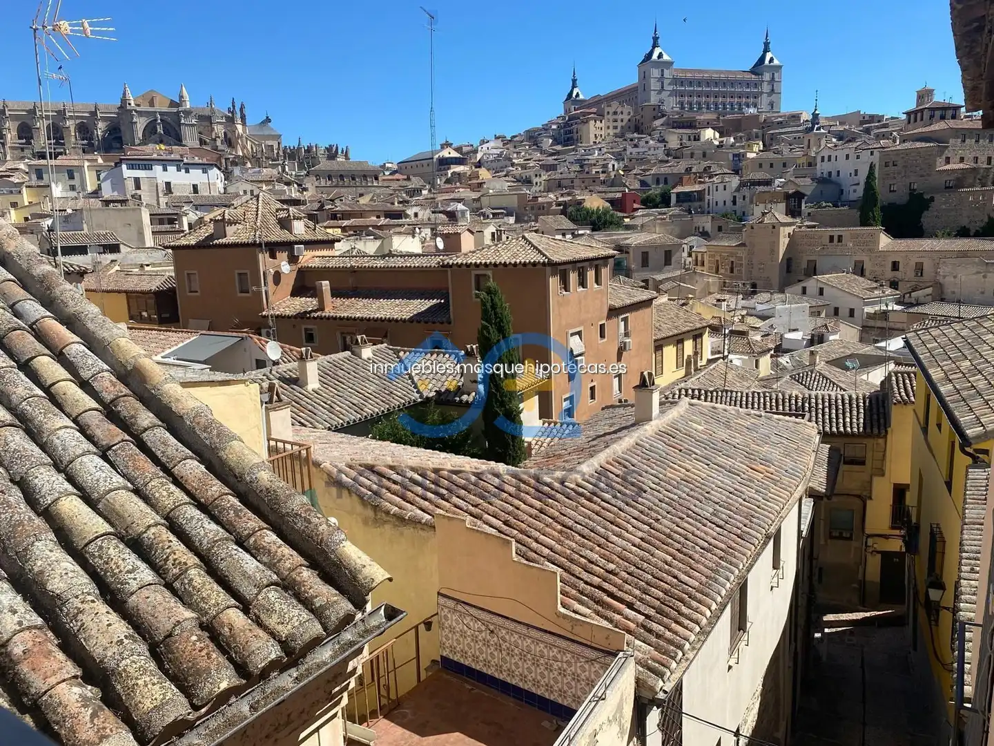 Vista exterior de Casa o chalet en venta en  Toledo Capital con Calefacción y Trastero