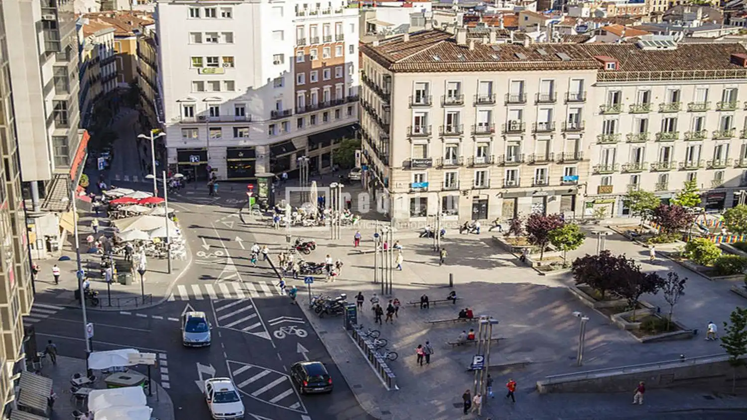 Außenansicht von Dachboden zum Verkauf in Madrid mit Klimaanlage, Heizung und Terrasse
