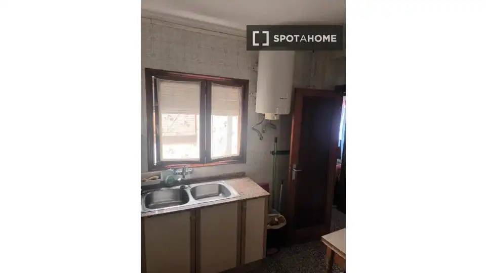 Cuina de Pis per a compartir en Albalat de la Ribera amb Aire condicionat, Terrassa i Moblat
