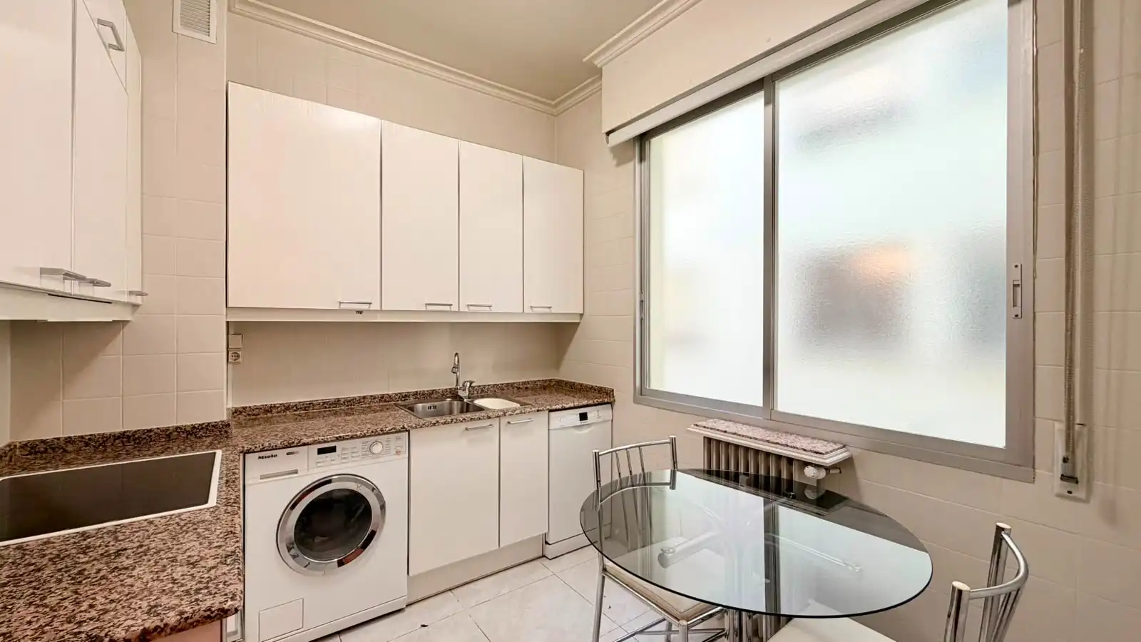 Kitchen of Flat for sale in  Logroño  with Heating
