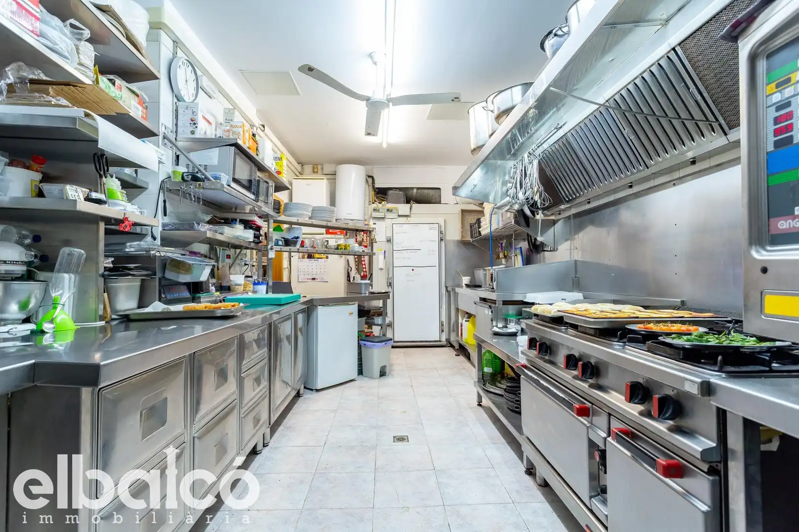 Cocina de Local en venta en Tarragona con Aire acondicionado