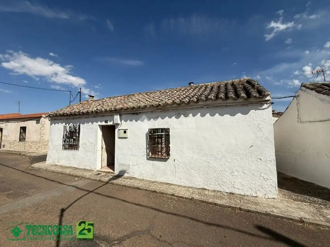 Vista exterior de Casa adosada en venda en Ciudad Real