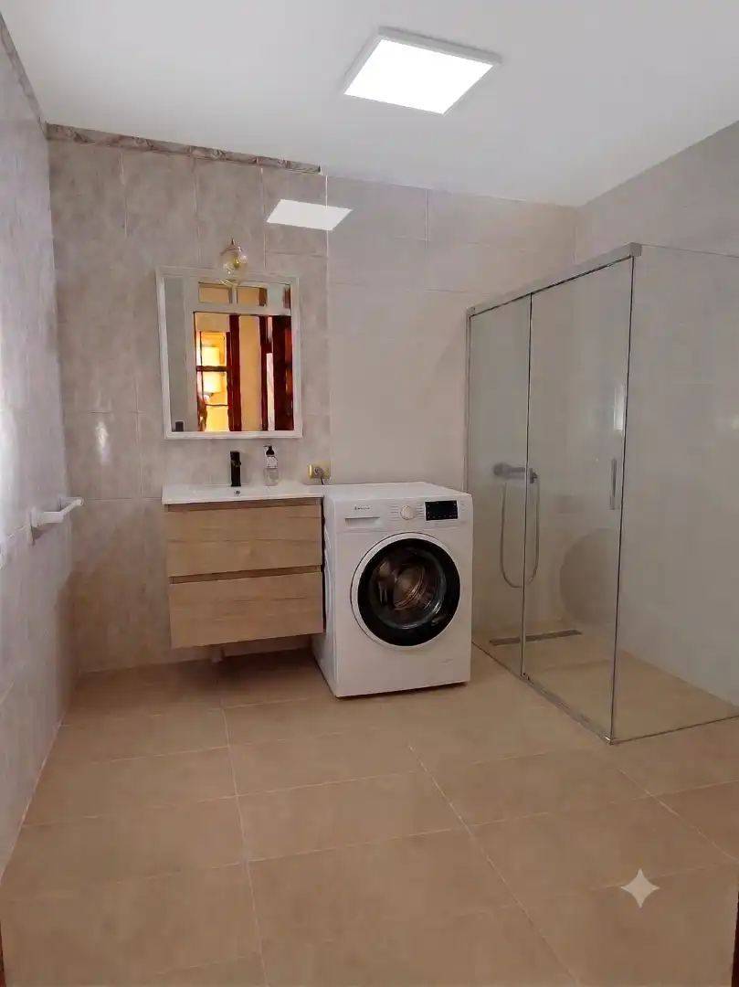 Bathroom of Houses for rent in San Cristóbal de la Laguna  with Private garden, Furnished and Oven
