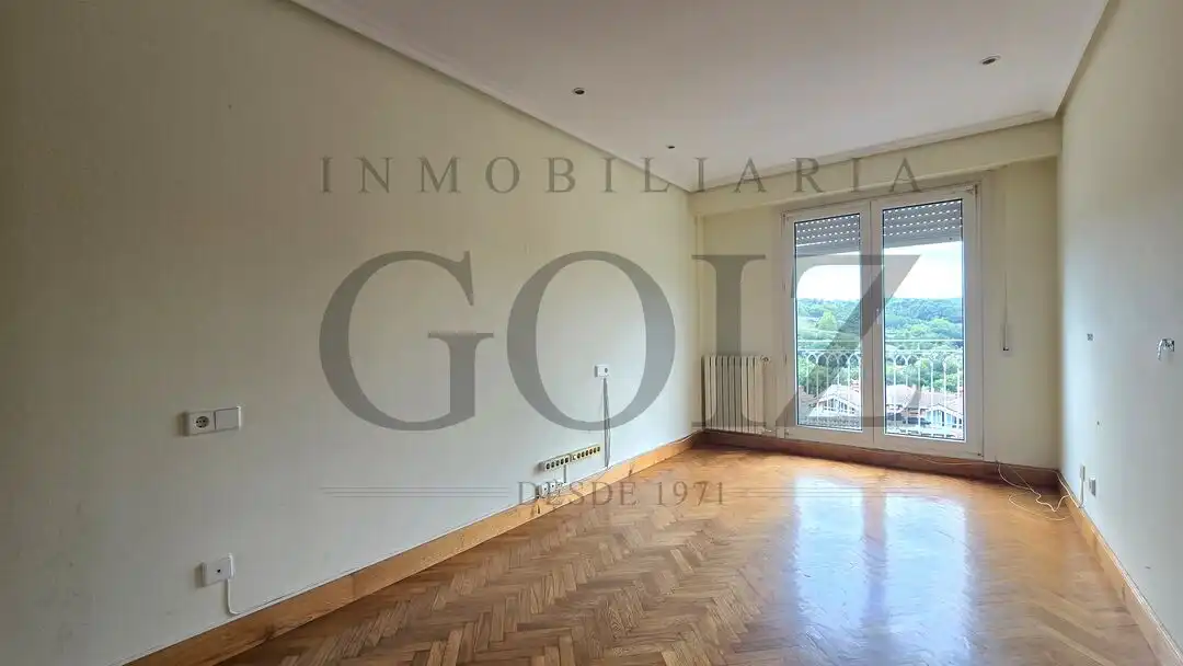 Habitación de Casa adosada en venta en Donostia - San Sebastián  con Calefacción, Terraza y Trastero