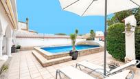 Swimming pool of House or chalet for sale in Empuriabrava  with Air Conditioner, Terrace and Swimming Pool