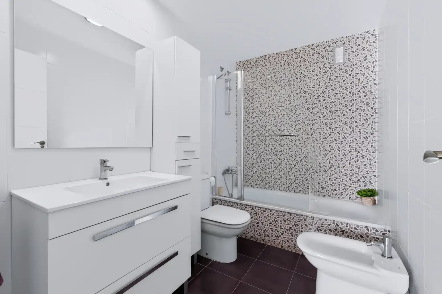 Bathroom of Flat for sale in Alaquàs  with Air Conditioner, Parquet flooring and Storage room