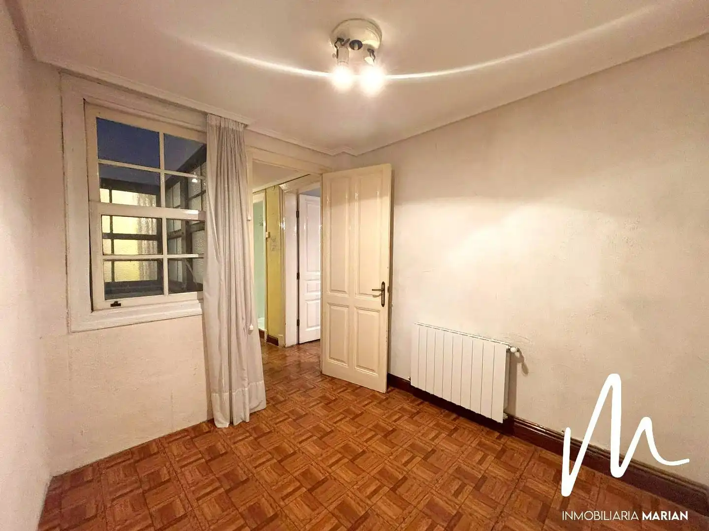 Schlafzimmer von Wohnung zum Verkauf in Bilbao  mit Heizung