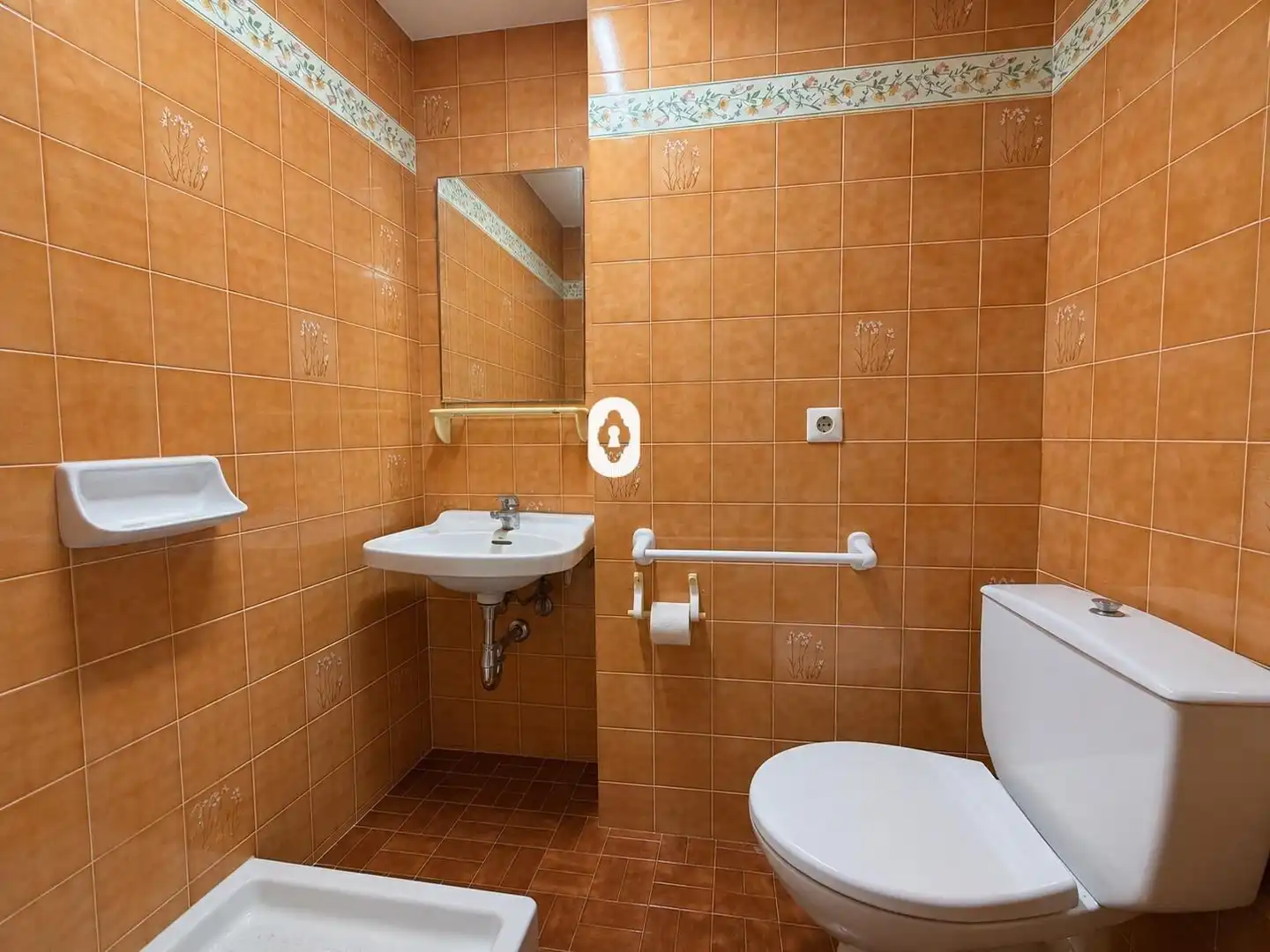 Bathroom of Flat for sale in Inca  with Air Conditioner, Terrace and Storage room