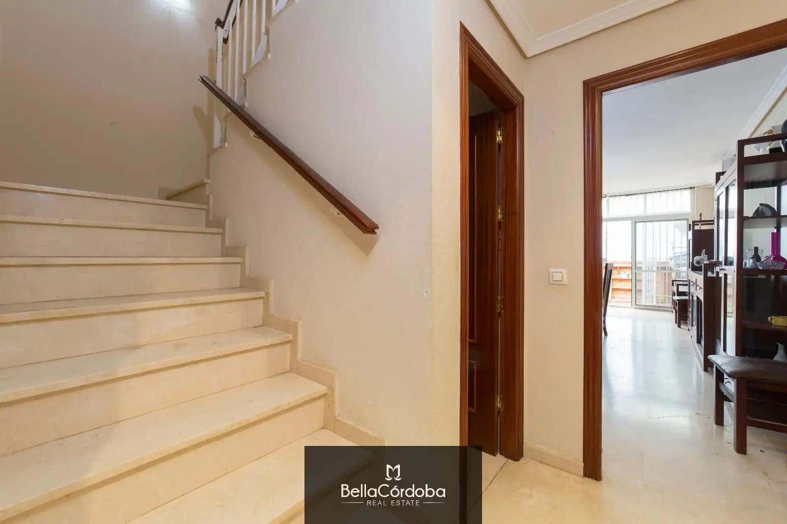 Terraced house with pool for sale in Poniente-Norte - Miralbaida - Parque Azahara