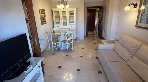 Foto 2 de Apartament de lloguer a Calle Torre de Peralada, 4, Castaño - Mirasierra, Granada Capital
