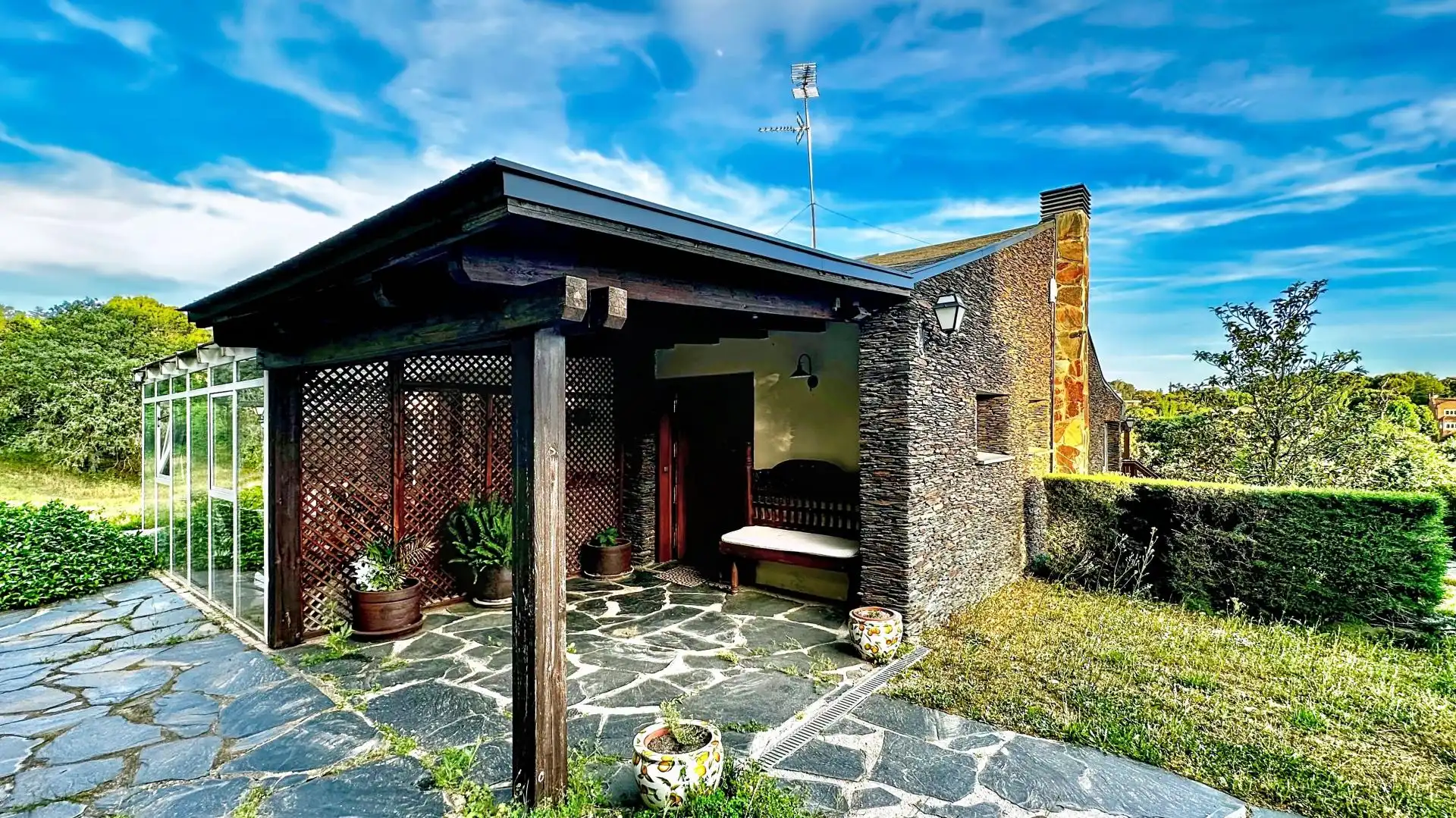 Vista exterior de Casa o chalet en venta en Las Rozas de Madrid