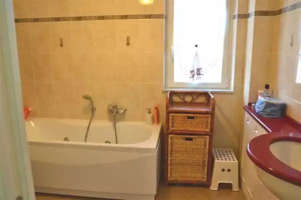 Badezimmer von Wohnung zum Verkauf in Lleida