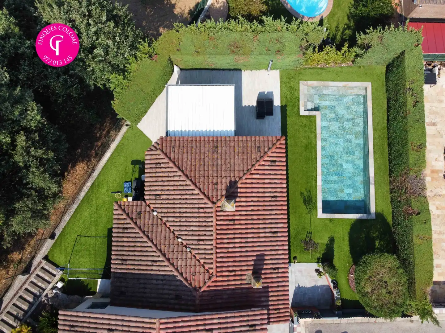 Garden of Houses for sale in Quart  with Air Conditioner, Heating and Terrace