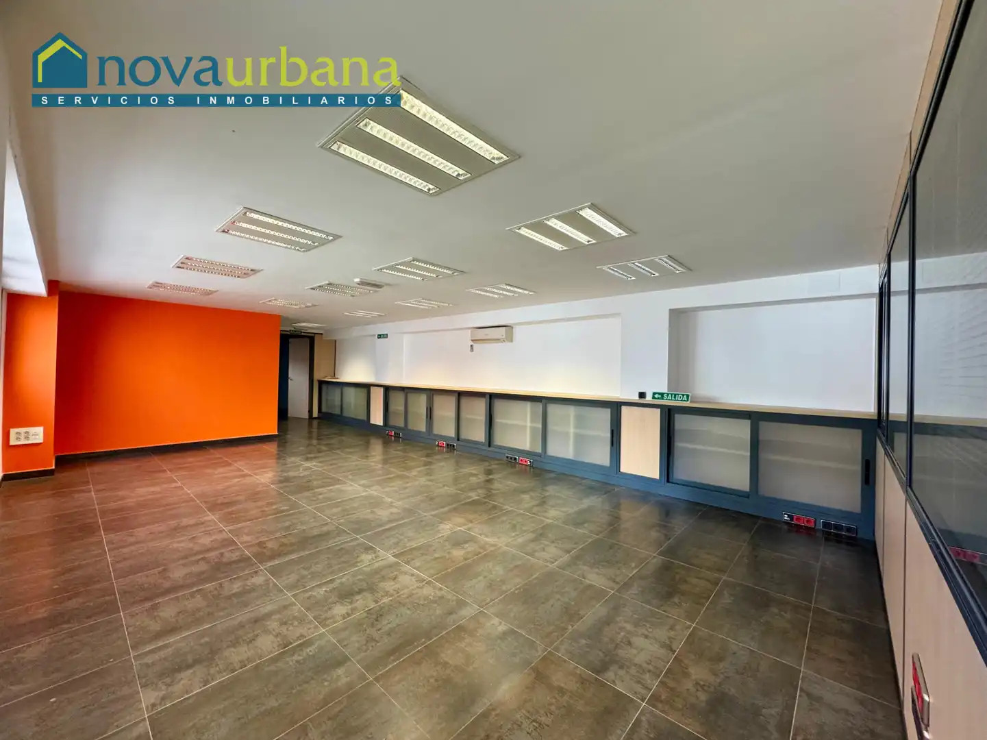 Oficina amb ascensor de lloguer a Xirivella - CL MORERES, LES