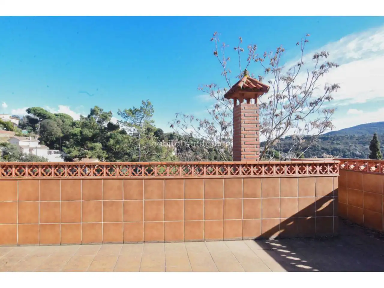 Casa con jardín en venta en Calle Baix Ebre 9, imagen 18