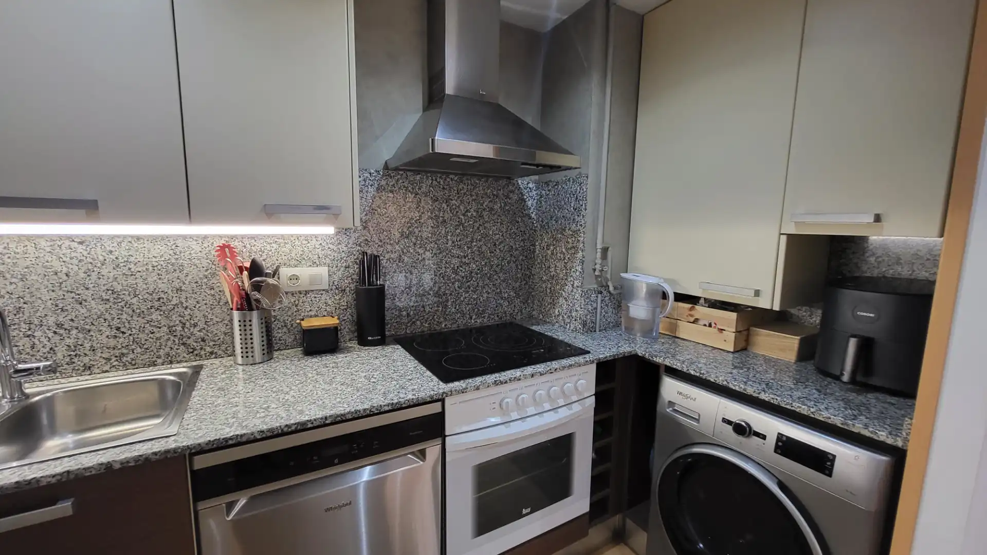 Cocina de Piso en venta en Cerdanyola del Vallès con Aire acondicionado, Calefacción y Parquet