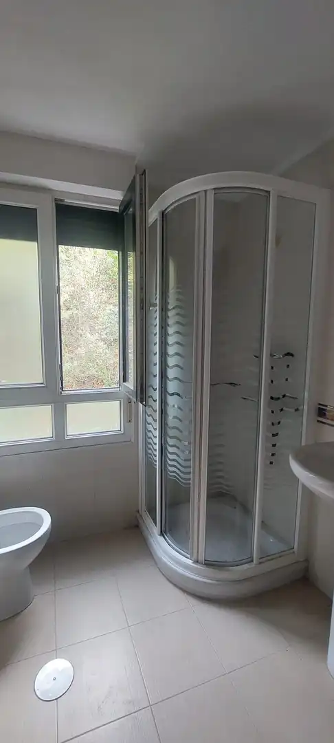 Badezimmer von Maisonette zum Verkauf in Mieres (Asturias) mit Heizung und Abstellraum
