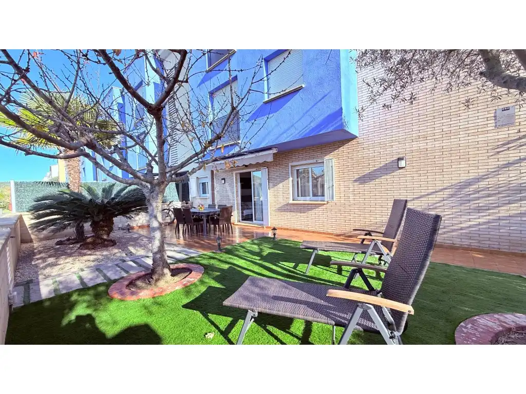 Garden of Ground floor for sale in L'Estartit  with Air Conditioner, Swimming Pool and Furnished