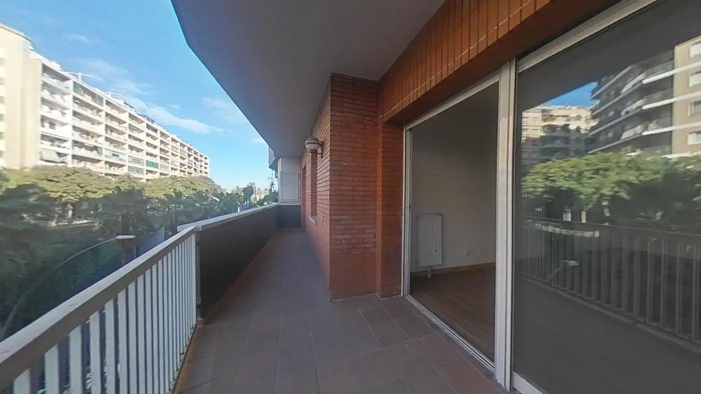 Terraza de Piso en venta en Barcelona con Calefacción