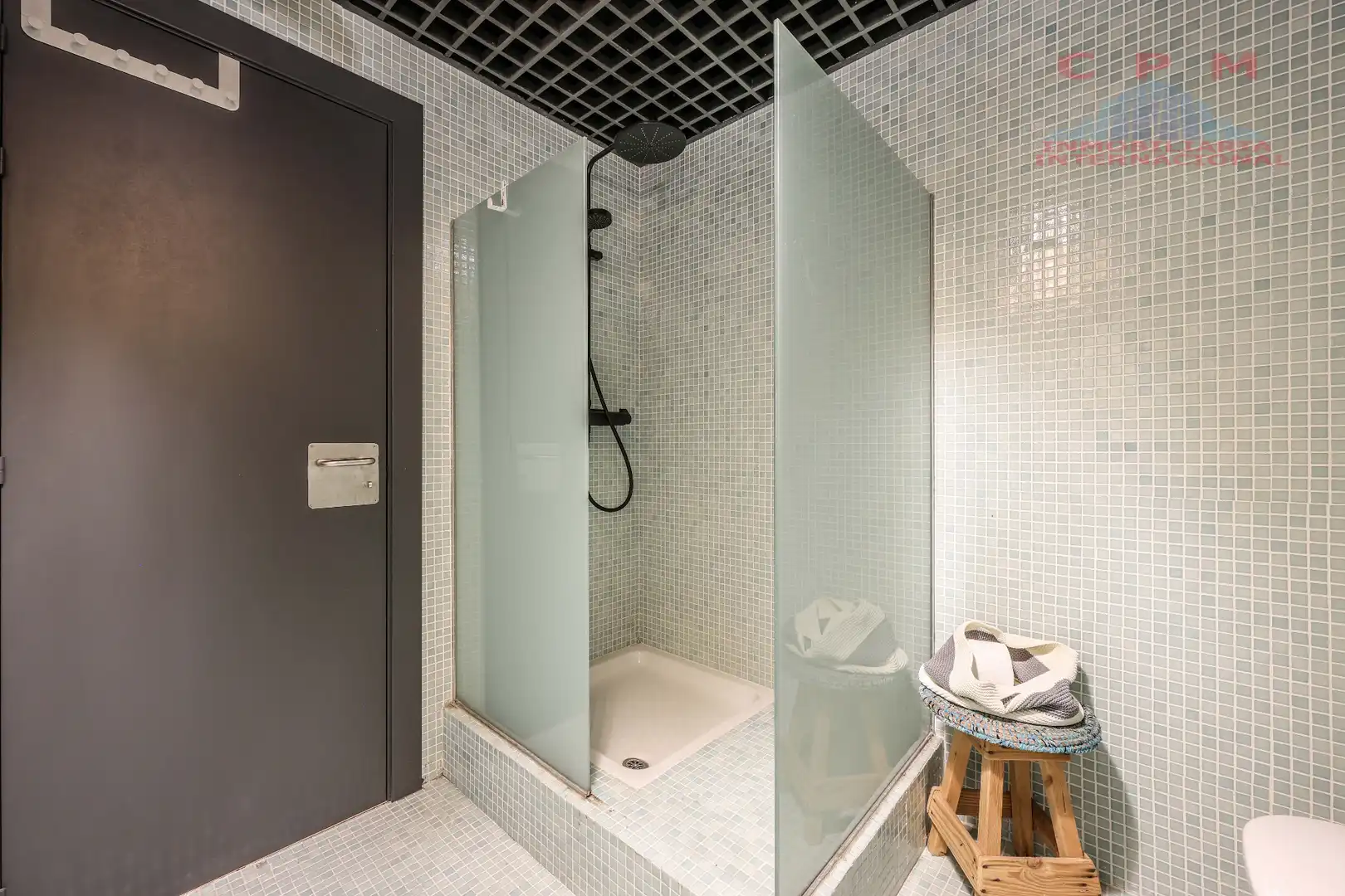 Bathroom of Duplexes for rent in Alcobendas  with Air Conditioner, Heating and Parquet flooring