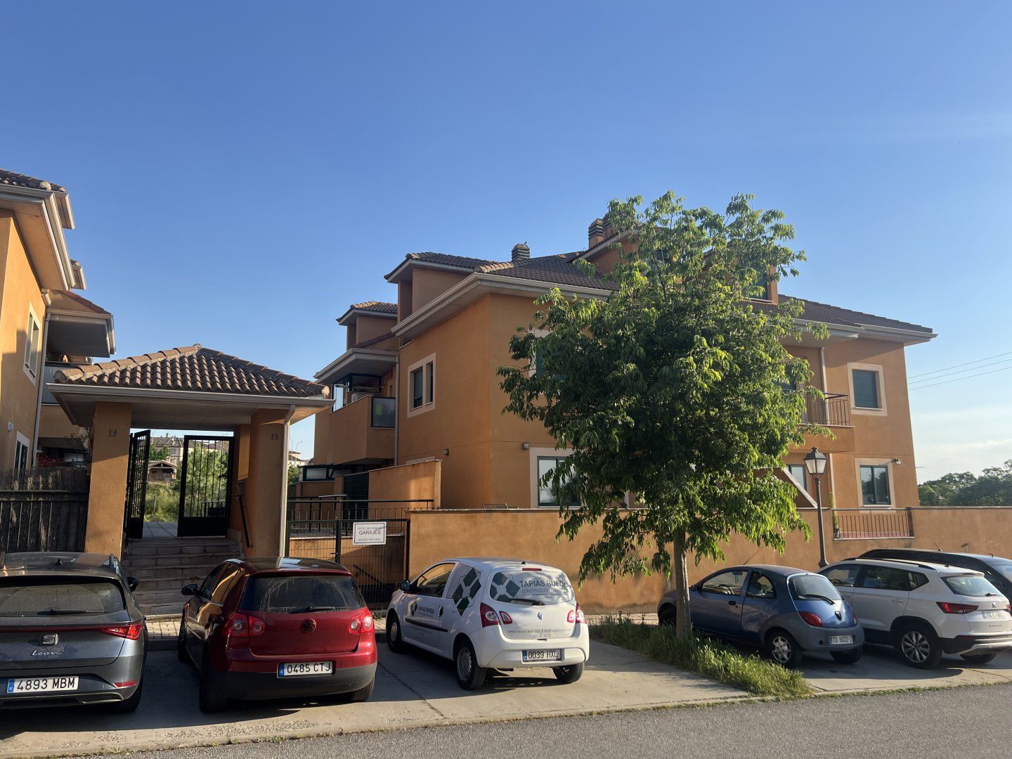 Exterior view of Duplex for sale in Torrecaballeros  with Heating and Terrace
