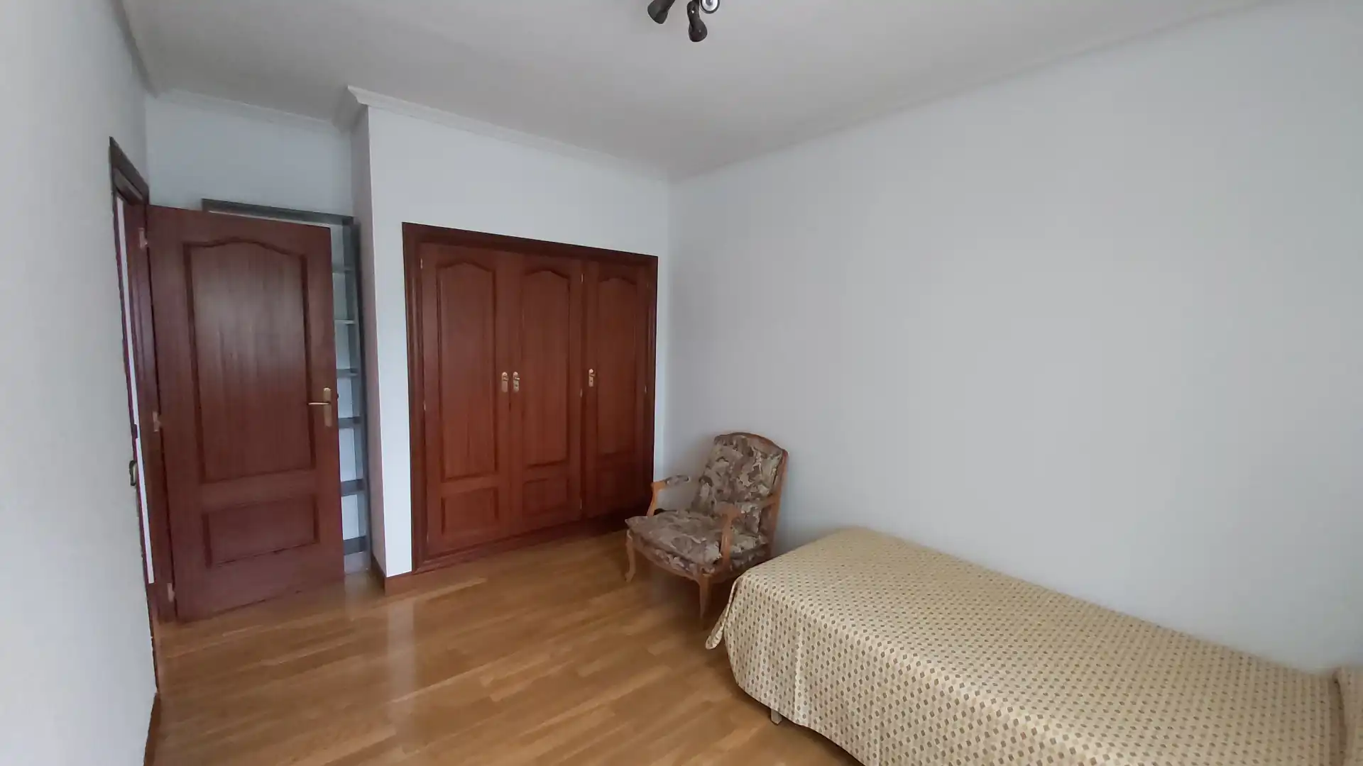Dormitori de Casa o xalet en venda en Villaviciosa de Odón amb Aire condicionat, Calefacció i Jardí privat