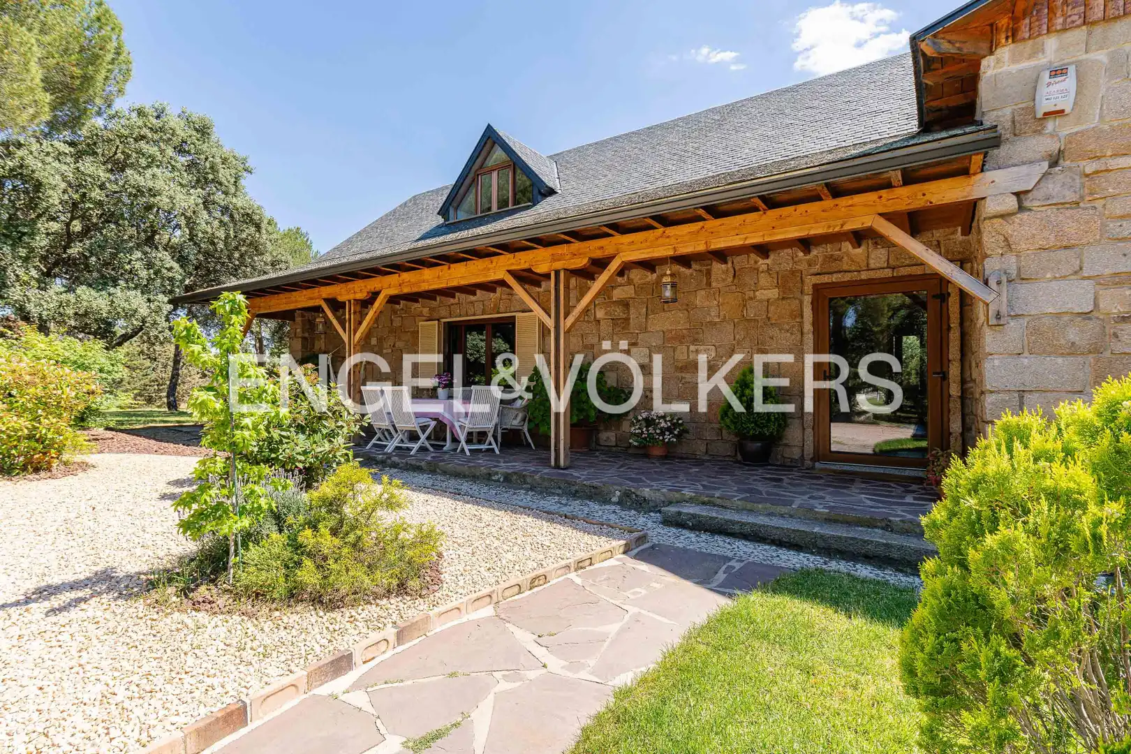 Terraza de Casa o chalet en venta en Galapagar con Aire acondicionado, Calefacción y Jardín privado