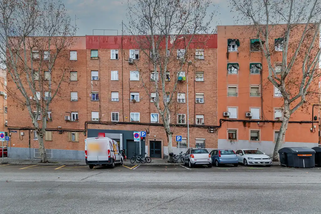Außenansicht von Wohnung zum Verkauf in Madrid