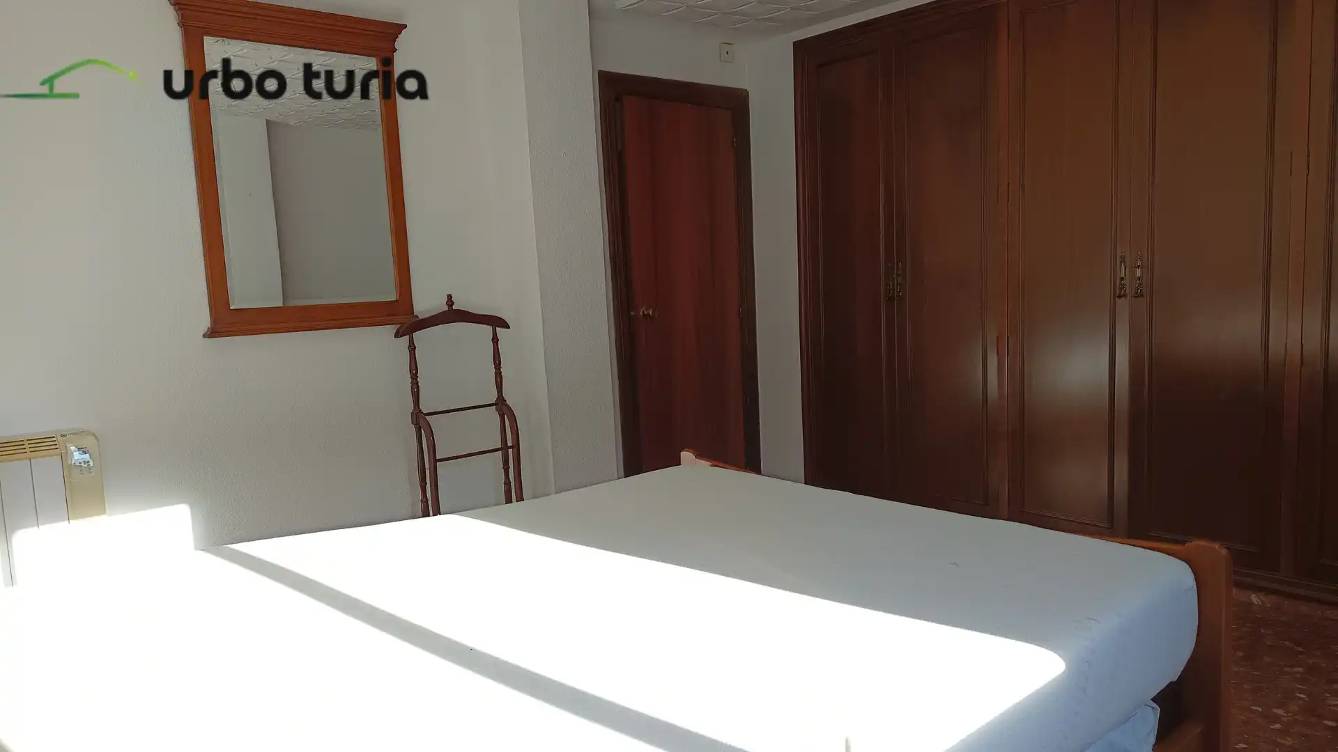 Habitación de Piso en venta en Valencia con Aire acondicionado y Alarma