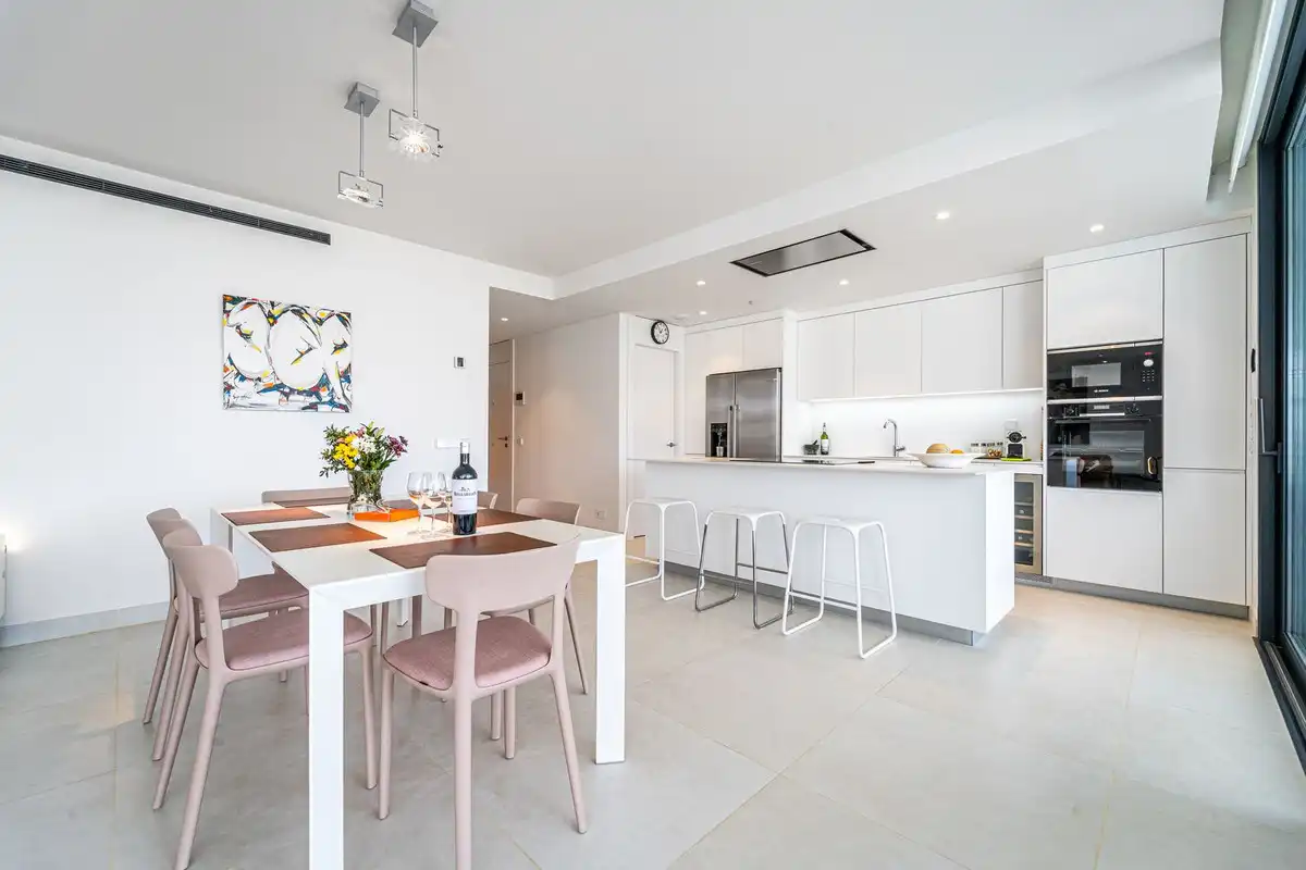 Cocina de Apartamento en venta en Fuengirola con Aire acondicionado, Trastero y Piscina comunitaria