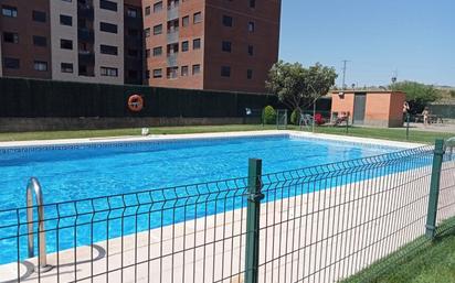 Schwimmbecken von Wohnung zum verkauf in Lardero mit Terrasse
