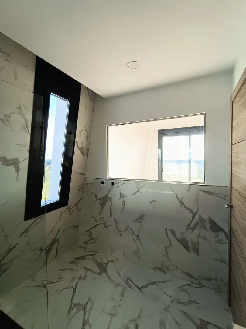Bathroom of Houses for sale in Puerto Real  with Air Conditioner, Private garden and Terrace