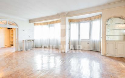 Bedroom of Flat for sale in  Madrid Capital  with Heating and Storage room