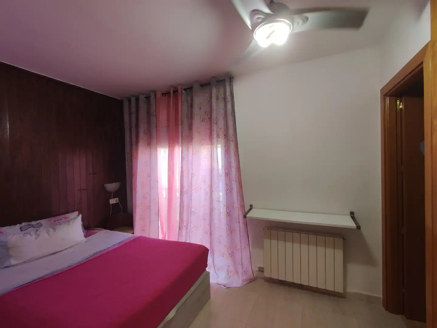 Dormitori de Casa adosada en venda en Torrelles de Foix amb Jardí privat, Terrassa i Traster