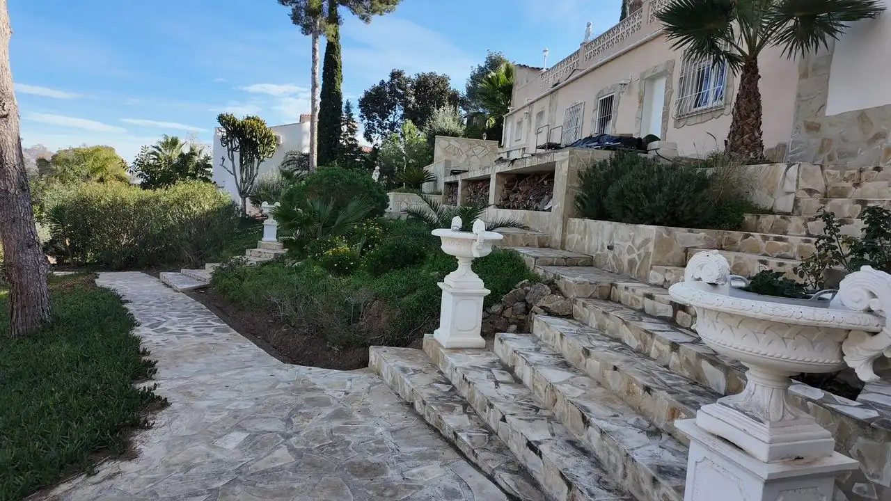 Jardín de Casa o chalet en venta en L'Alfàs del Pi con Aire acondicionado, Calefacción y Jardín privado