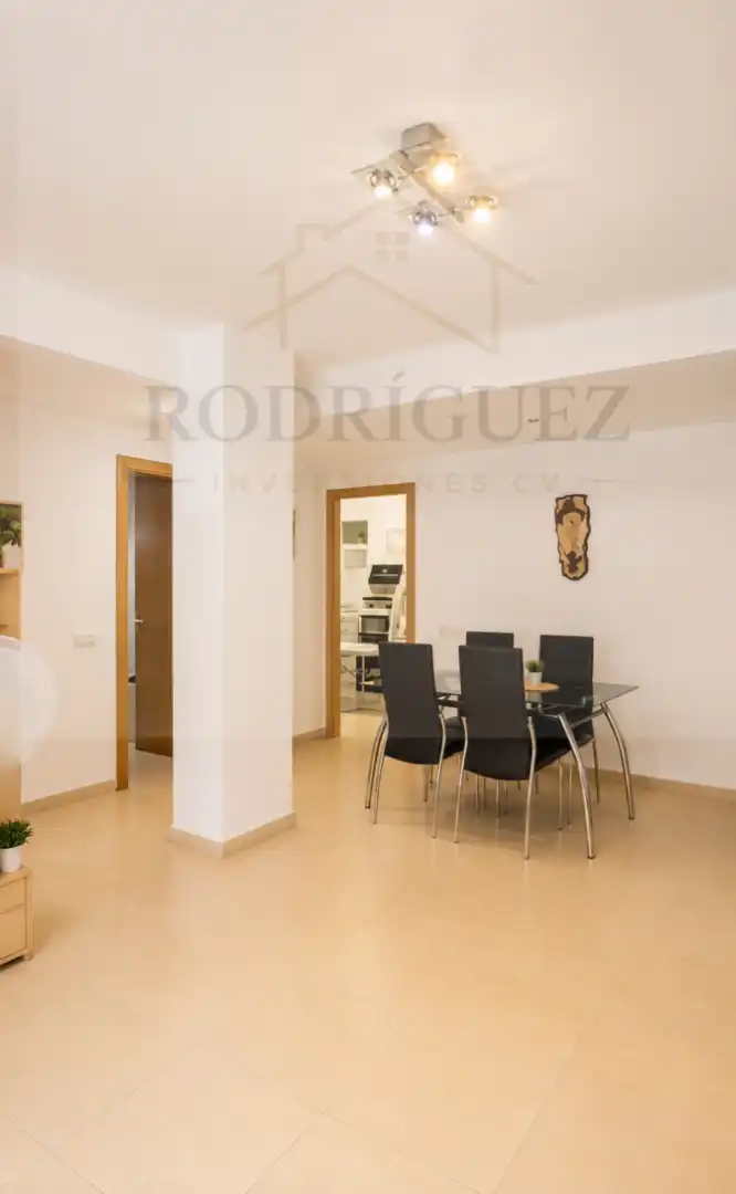 Erdgeschosswohnung mit Pool zum Verkauf in Carrer de República, imagen 11