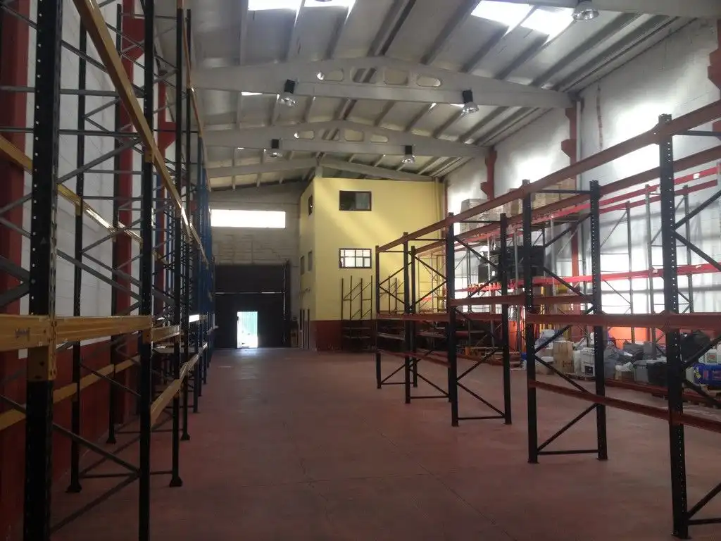 Nave industrial in affitto a Cambre, imagen 2