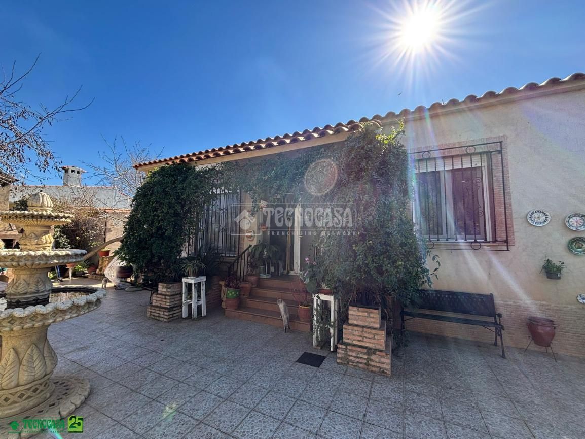 Außenansicht von Country house zum Verkauf in Bolaños de Calatrava mit Klimaanlage, Heizung und Terrasse