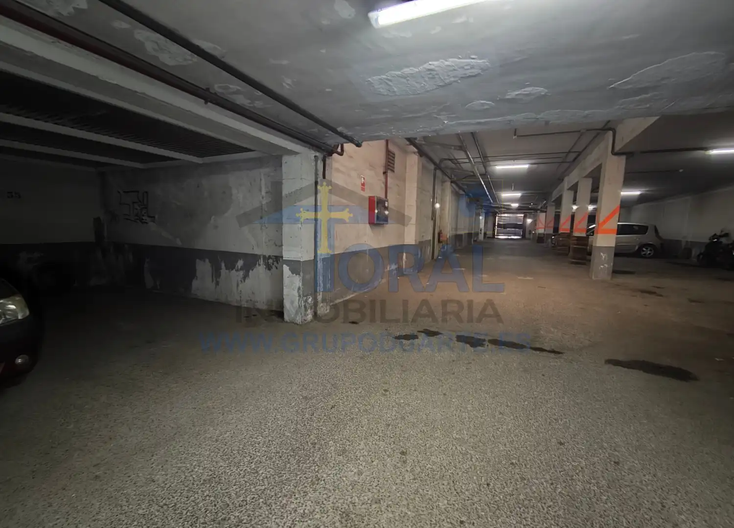 Parking de Piso en venta en Gijón  con Parquet, Trastero y Amueblado