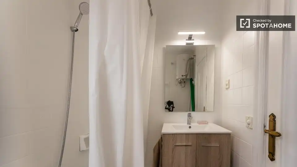 Habitación en El Cabanyal - El Canyamelar