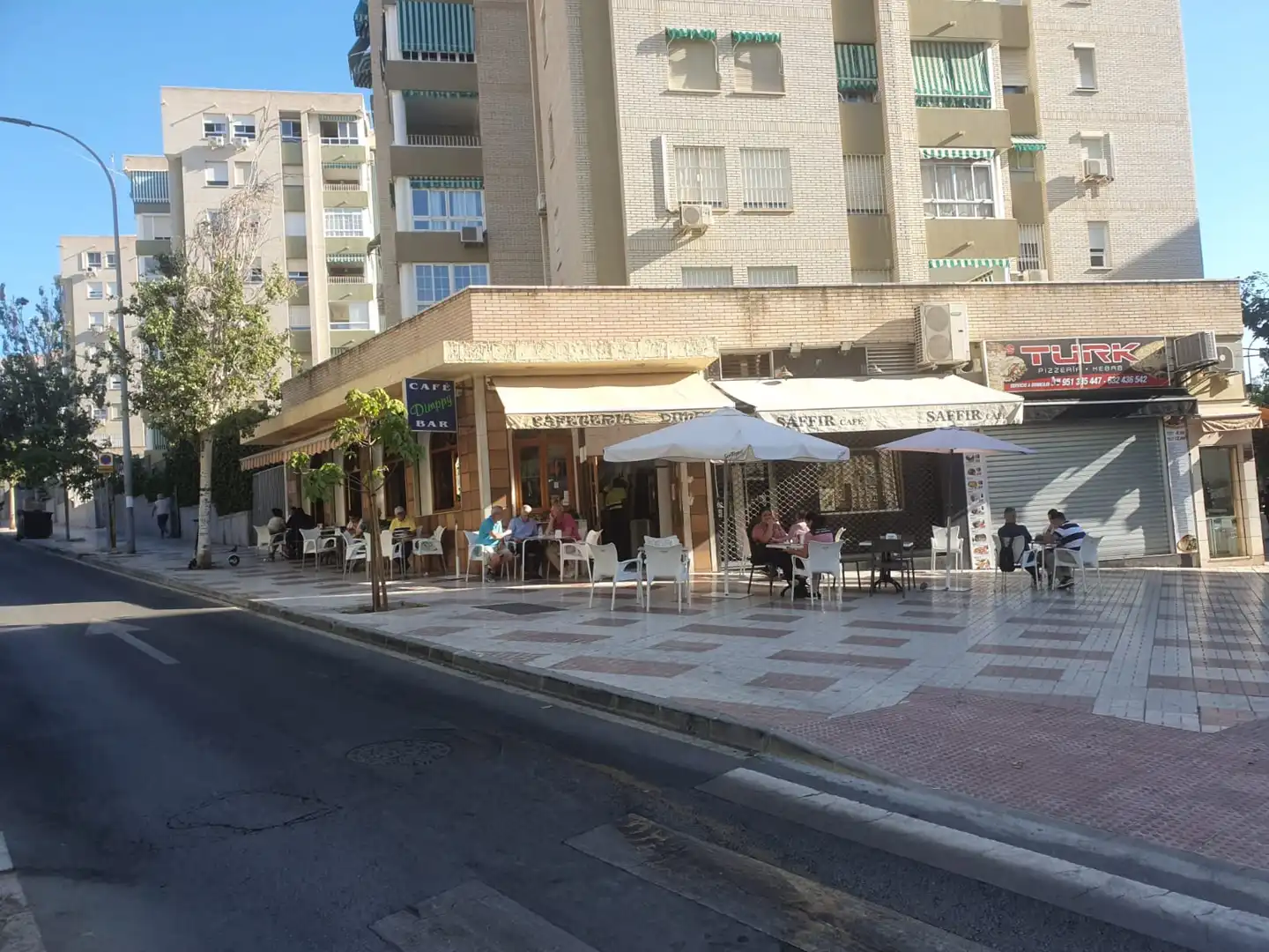 Local comercial en traspàs a Calle Maestro Pablo Luna 1