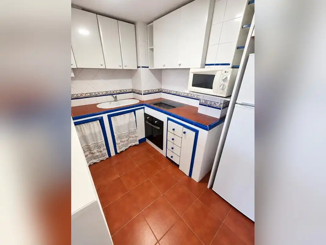 Flat with pool for sale in Selwo, imagen 4