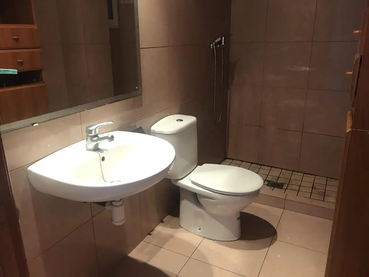Badezimmer von Geschaftsraum zur Miete in Aiguafreda