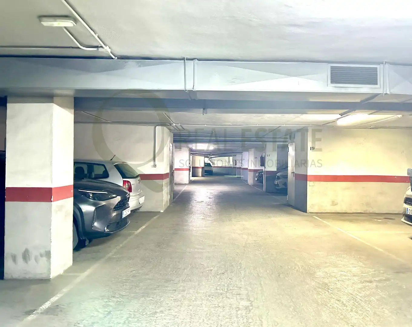 Parking de Piso de alquiler en Alicante / Alacant con Aire acondicionado, Calefacción y Terraza