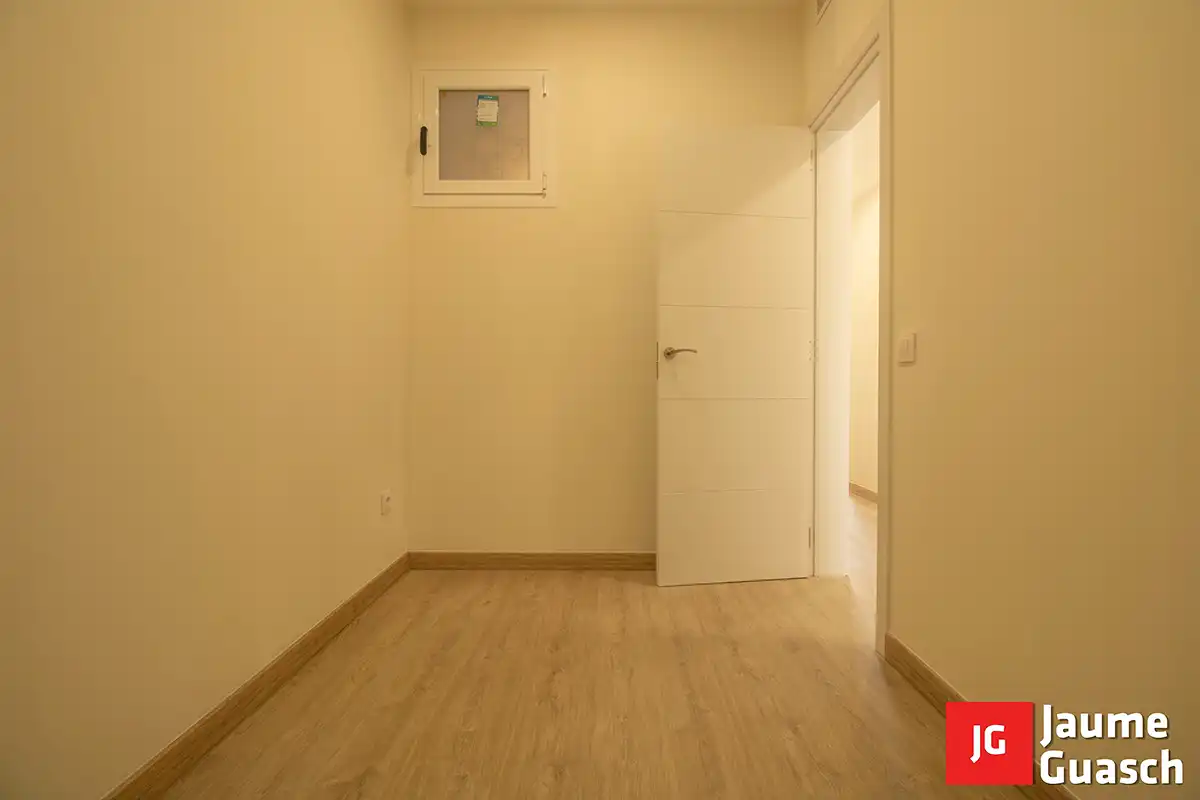 Wohnung zum Verkauf in Torredembarra mit Klimaanlage, Heizung und Parkett