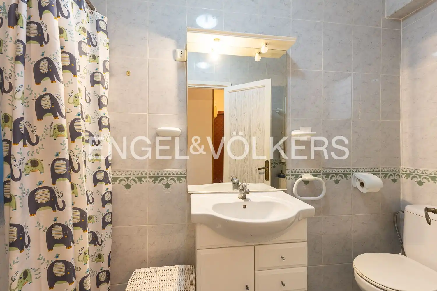 Bathroom of Flat for sale in Poblats Marítims