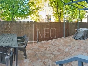 Bajo con piscina en venta en Calle ENRIQUE LISTER