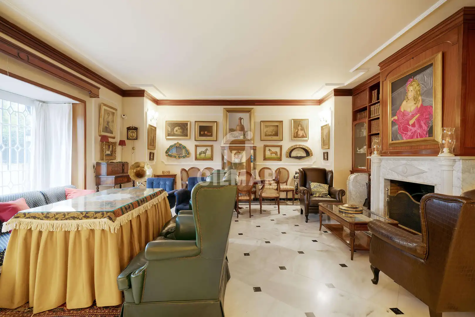 Sala d'estar de Casa o xalet en venda en Sevilla amb Calefacció i Jardí privat