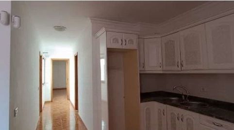 Foto 2 de Piso en venta en C/ Goya, Vecindario - El Doctoral - Cruce de Sardina, Santa Lucía de Tirajana