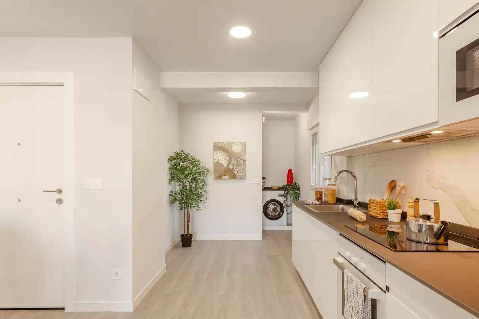 Küche von Wohnung zum Verkauf in  Pamplona / Iruña mit Klimaanlage, Heizung und Parkett